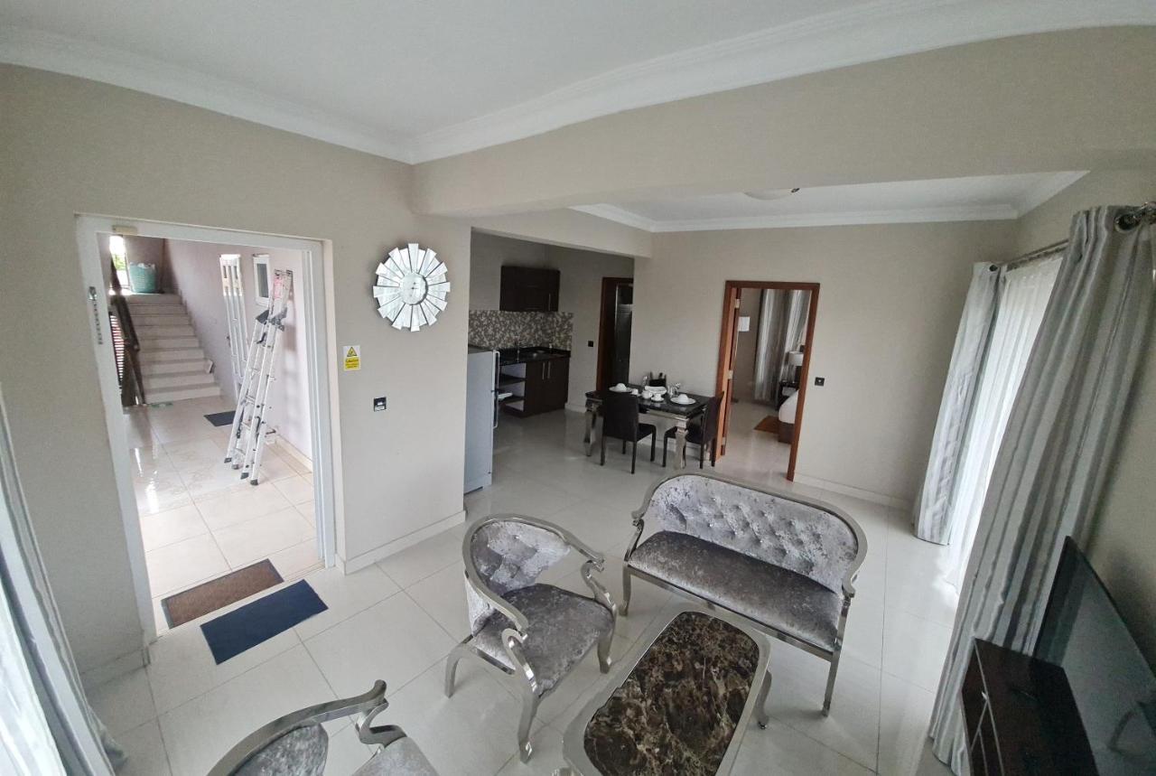 Northern Pearl Luxury Apartments Mont-Choisy Buitenkant foto